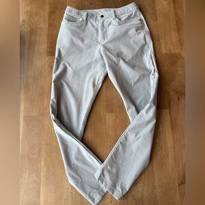 Lulu Lemon Men’s Utilitech Slim Fit 5-pocket pants